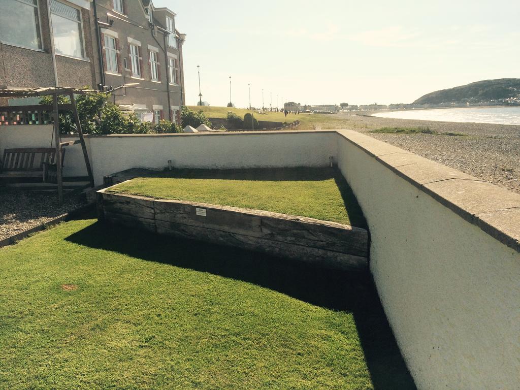 Superb Cintra Beachside Apartments Llandudno Exterior foto